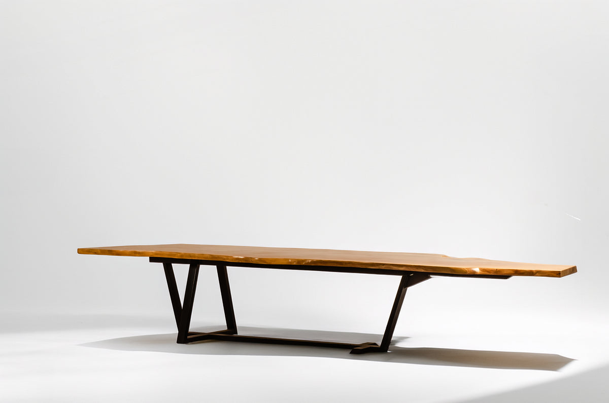 Matumi single-trunk dining table, handcrafted by NAKA Furniture in Paarl (6 of 7)