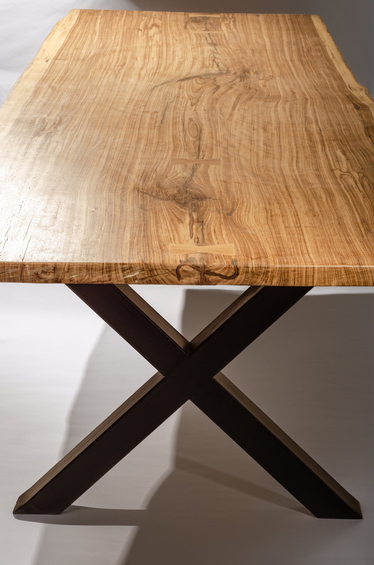 Beli single-trunk dining table with steel X-base, handcrafted by NAKA Furniture in Paarl (5 of 7)